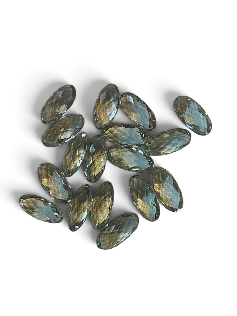 Loose Assorted Mint Green Quartz Glass Gems - 17 Stones 💎 💎 💎